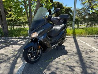 Kymco Grand Dink 300i ABS Negra