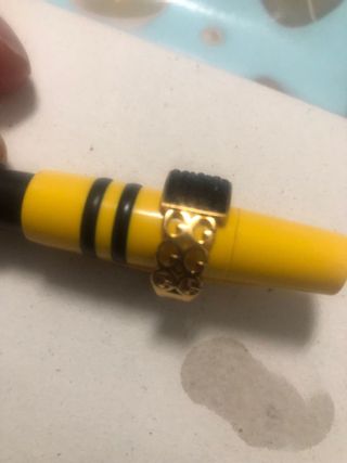 Anillo Gucci GG Negro Dorado