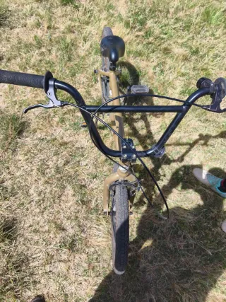 Bicicleta BMX Freestyle Superstar Dorada