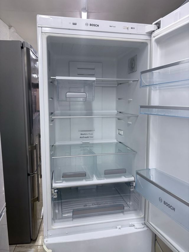 Nevera Bosch No Frost Combi A+ 185x59cm