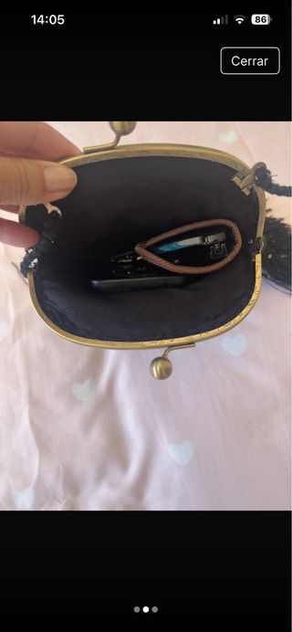 Bolso de fiesta negro con flecos