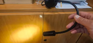 Lámpara LED lectura flexible luz cálida
