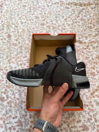 Nike Metcon 9 Talla 38.5 Negro/Gris