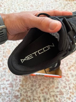 Nike Metcon 9 Talla 38.5 Negro/Gris