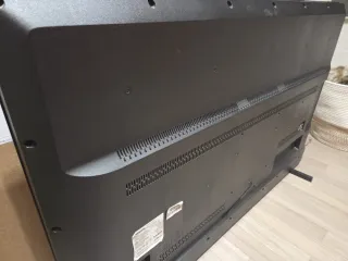 TV Philips 47' Negra