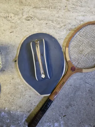 Raqueta de madera vintage