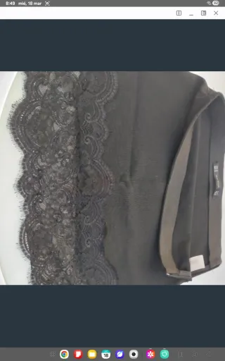 Falda Zara encaje negra Talla S