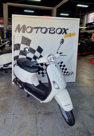 Vespa LX 50cc Blanca