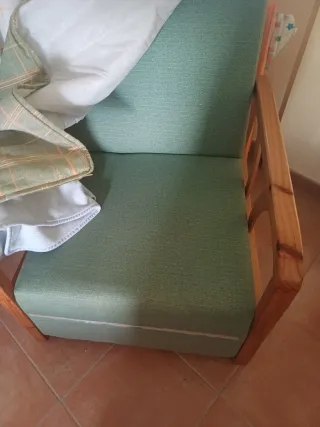 Sofá 3 plazas y 2 butacas maderas