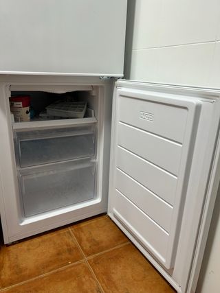 Frigorífico Combi OK. OFK 651 E W Blanco