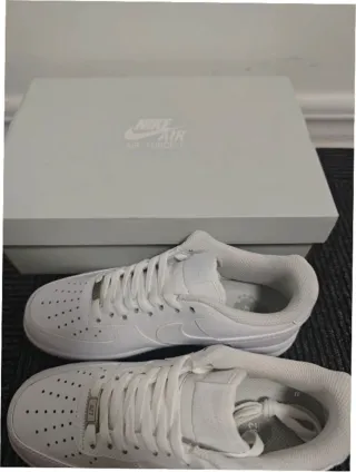 Nike Air Force 1 Low '07 Talla 40