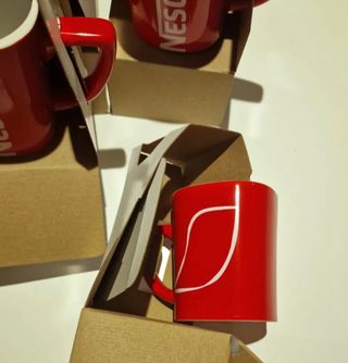 4 Tazas Nescafé Rojas