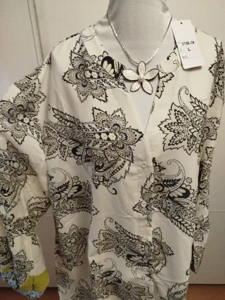 Vestido camisero con etiqueta. Talla L