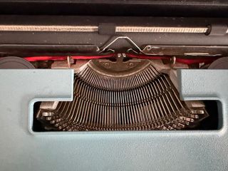 Máquina de escribir Olivetti Studio 46