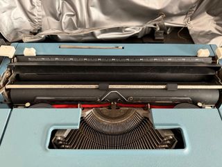 Máquina de escribir Olivetti Studio 46