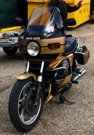 Moto Guzzi 1000 SP