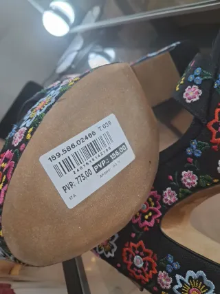 Sandalias plataforma Tabitha Simmons bordadas