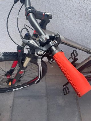 Mondraker Finalist Pro 29 M Rockshox