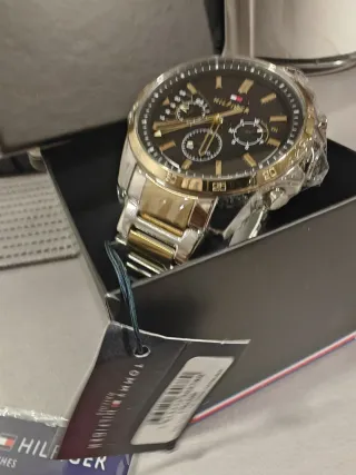 Reloj Tommy Hilfiger Oro y Plata