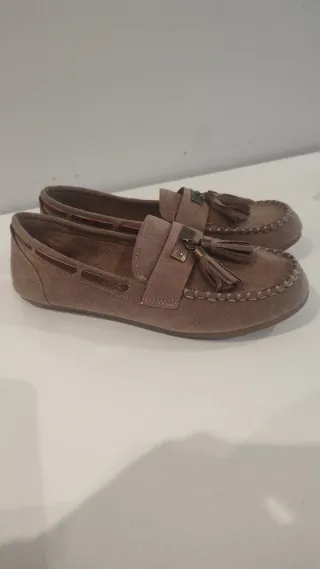 Mocasines sin estrenar verde oliva (talla 38)