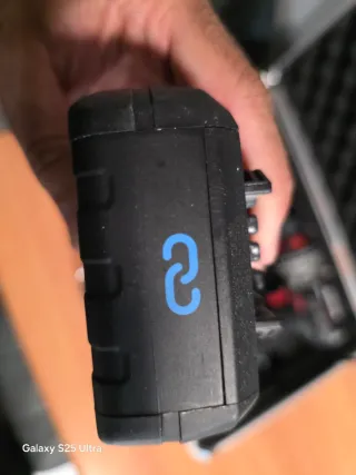 2 taladros + 4 baterías + maletin