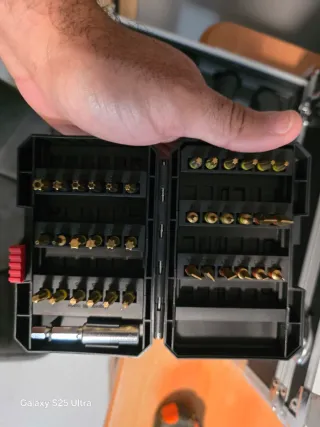 2 taladros + 4 baterías + maletin