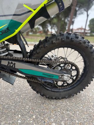 Husqvarna TE 300 Enduro Moto