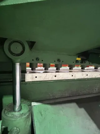 Cizalla Hidráulica HACO 3000x10