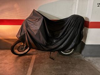 BMW F 650 GS Aventura Roja
