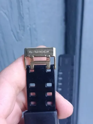 Casio G-Shock GA710 Nero/Oro