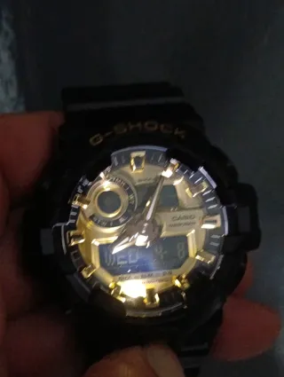 Casio G-Shock GA710 Nero/Oro