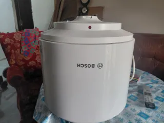 Calentador Bosch 30L casi nuevo