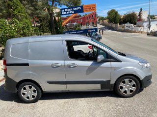Ford Transit Courier 2017