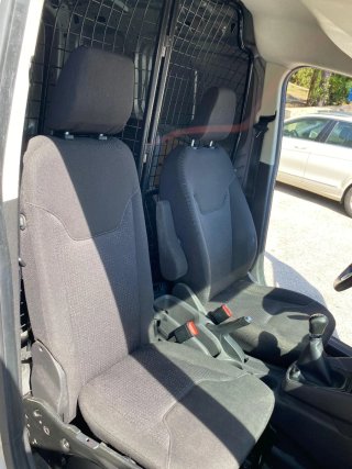 Ford Transit Courier 2017