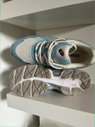 ASICS GEL-NYC Talla 38 Azul y Blanco