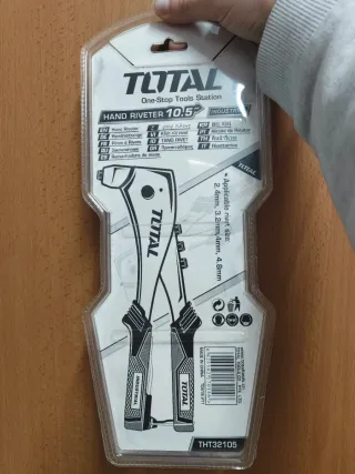 Remachadora Manual TOTAL 10.5"