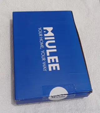 Manta sofá amarilla nueva con etiqueta marca Miule