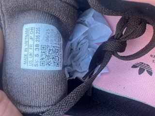 Adidas Spezial Negro y Rosa