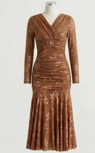 Abito oro con stampa floreale e cintura