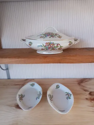 Sopera Legumbrera Porcelana Francesa Floral