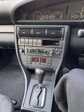 Audi A6 1995 atomatico conducción por la derecha
