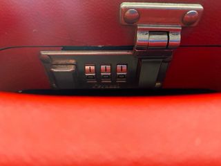 Valigetta Perazzi da sistemare