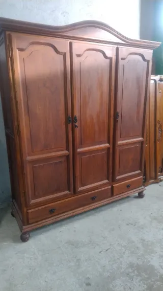 Armario ropero 3 puertas pino teñido