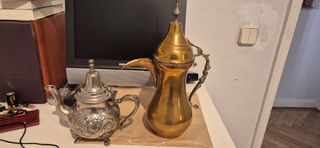 Set di 2 teiere vintage in ottone e metallo