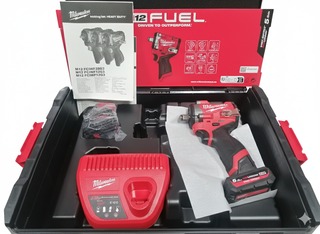 NUEVO: Kit Milwaukee M12 con pistola 745 Nm