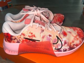 Nike Metcon 9 Mujer Rosa/Rojo