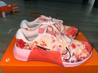 Nike Metcon 9 Mujer Rosa/Rojo
