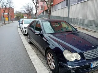 Mercedes-Benz Clase C 2005