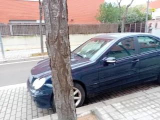 Mercedes-Benz Clase C 2005