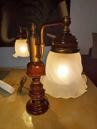 Lámpara de mesa de "Doble Tulipa"